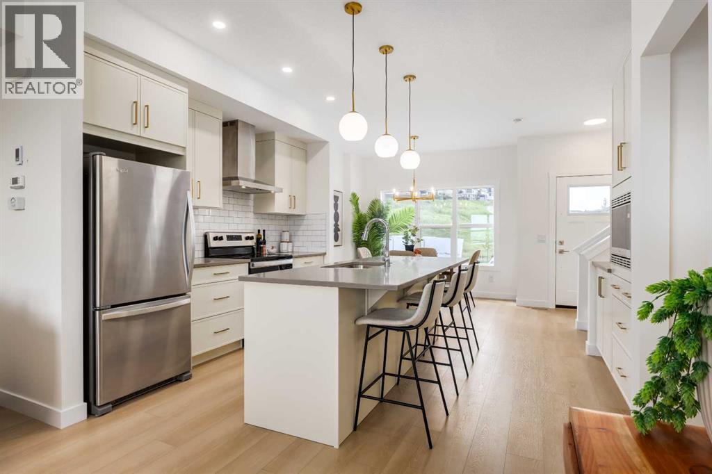 525 River Heights Drive, Cochrane