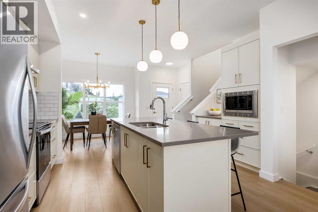 525 River Heights Drive, Cochrane