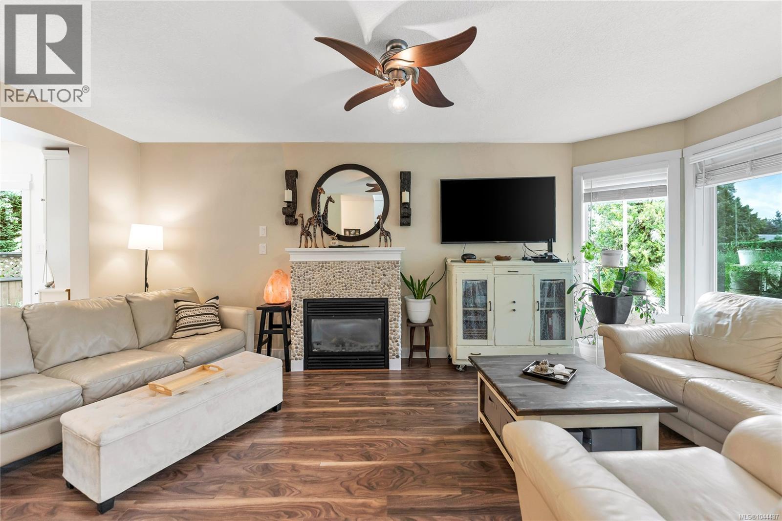 7978 Northview Dr - 4