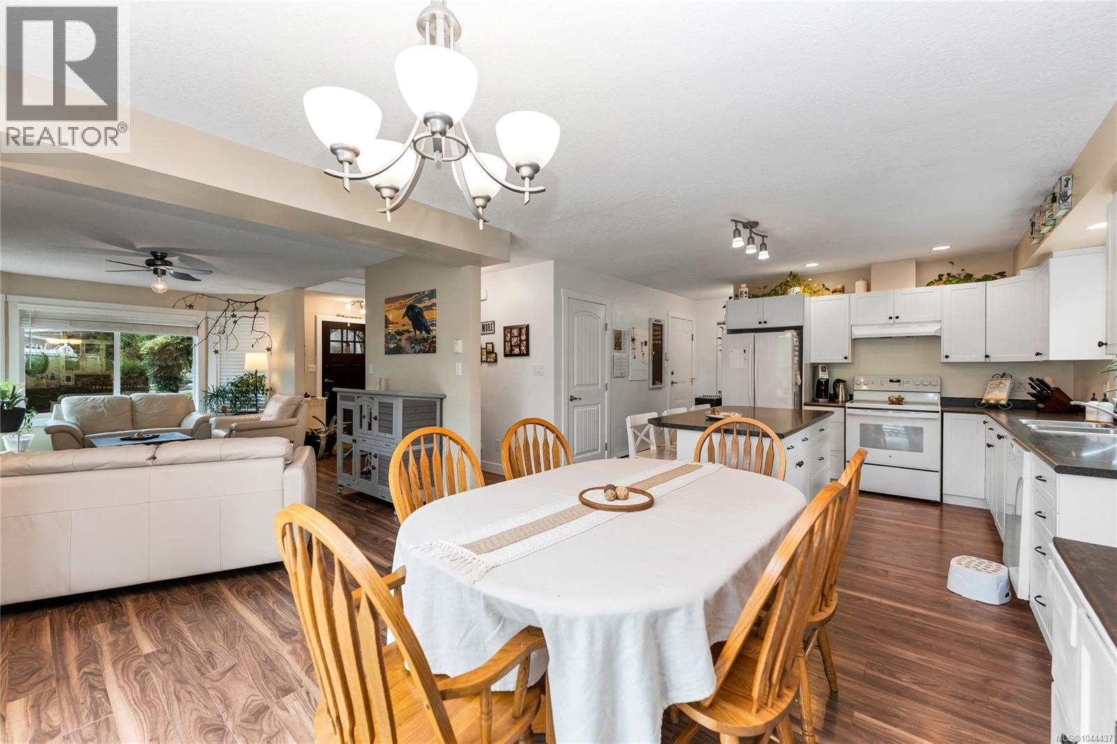 7978 Northview Dr - 9