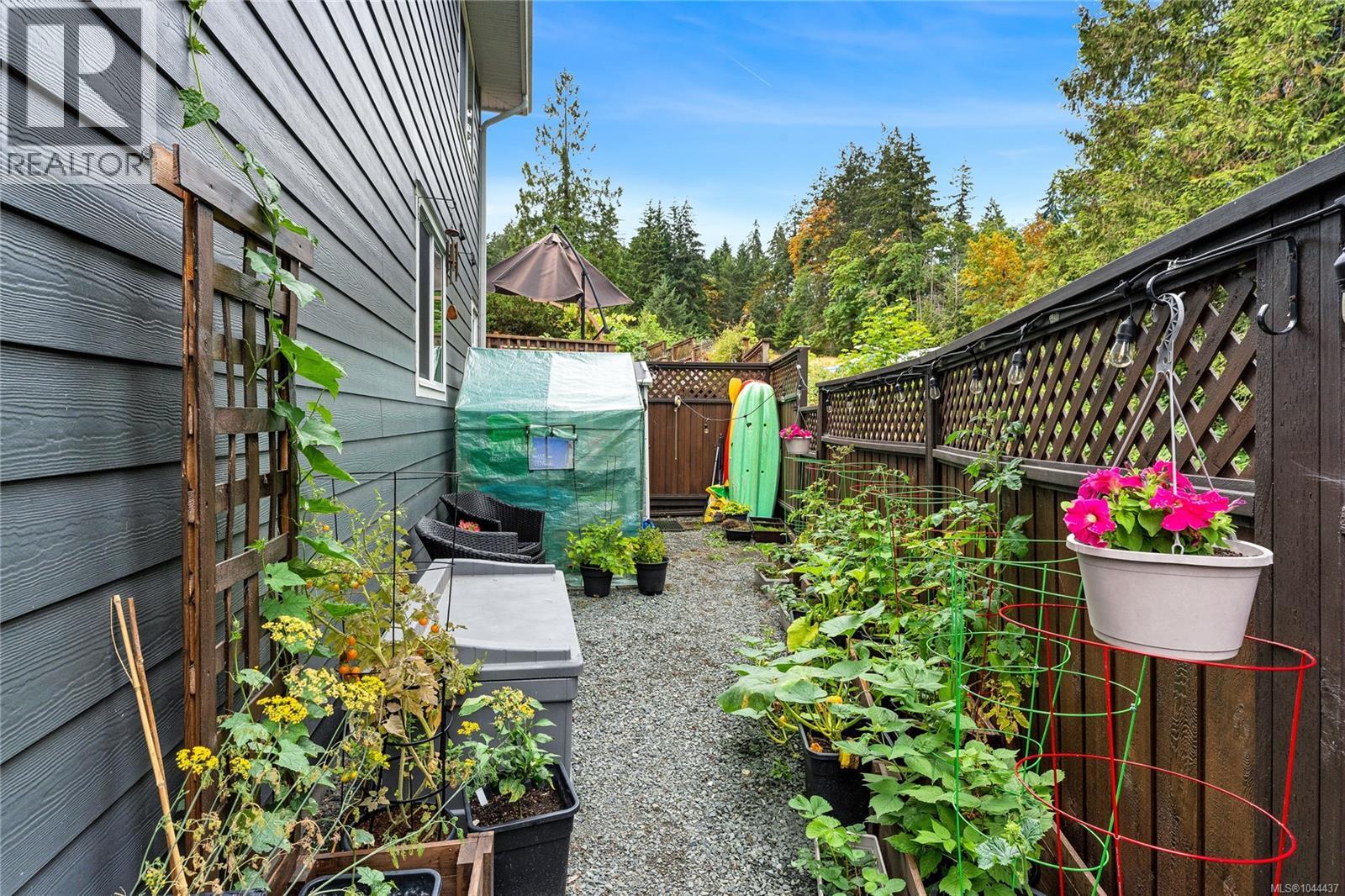 7978 Northview Dr - Image 26