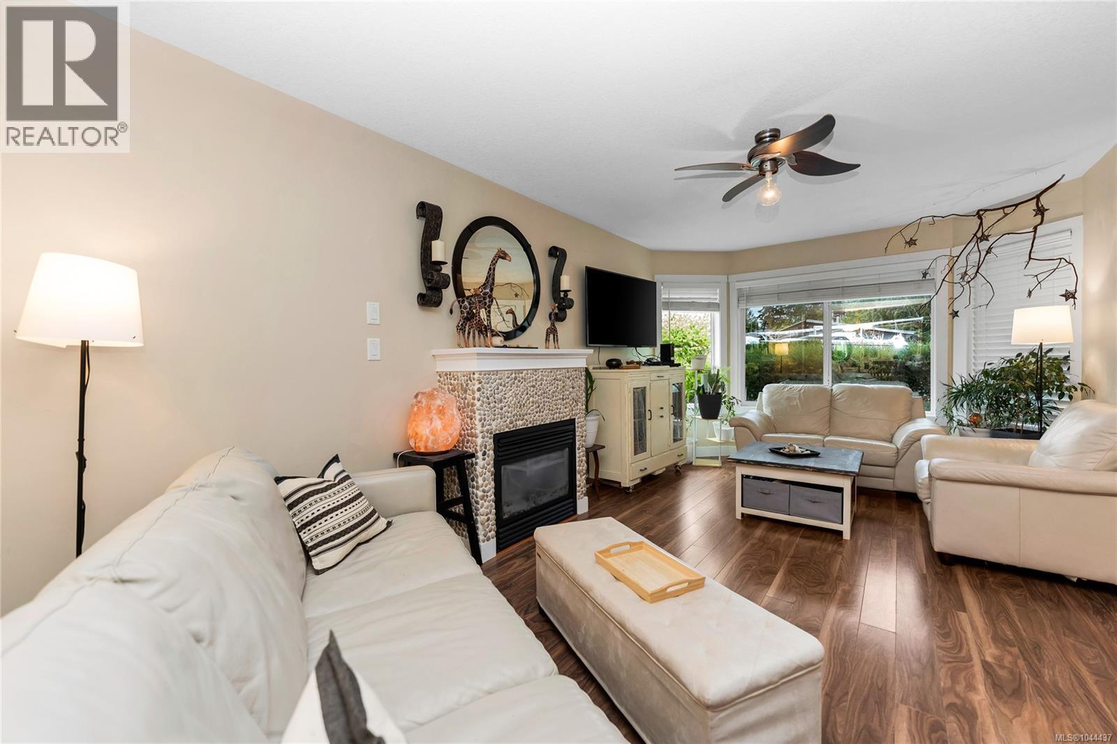 7978 Northview Dr - 5