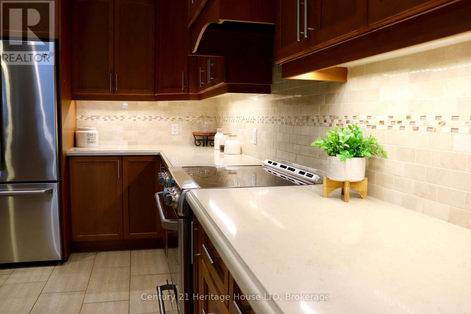 3984 VILLAGE CREEK DRIVE - Image 22