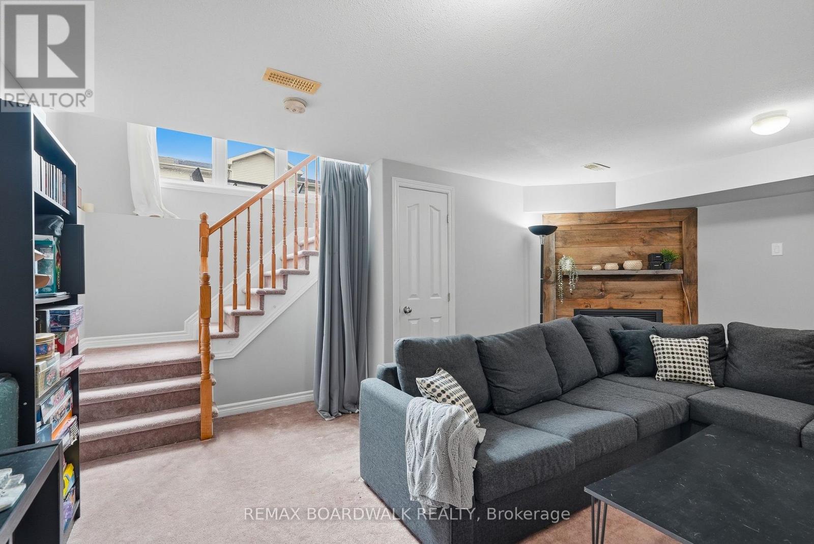 617 SPIKEMOSS PLACE - 32