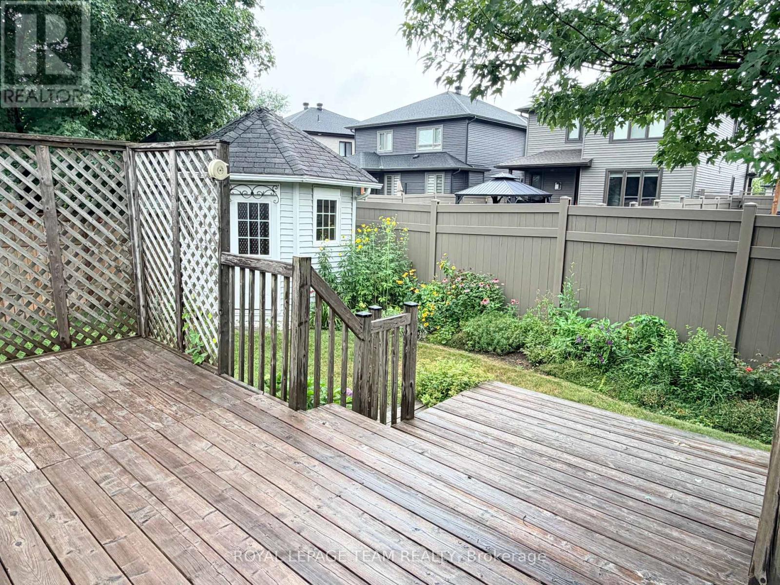 16 FAIRVIEW CRESCENT - Image 41