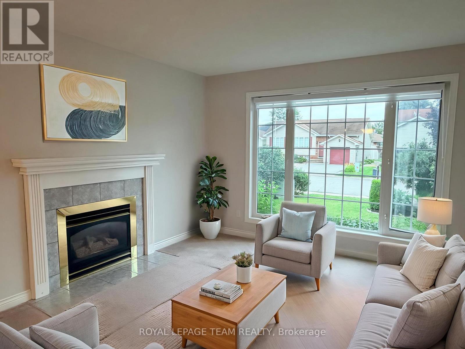16 FAIRVIEW CRESCENT - Image 9