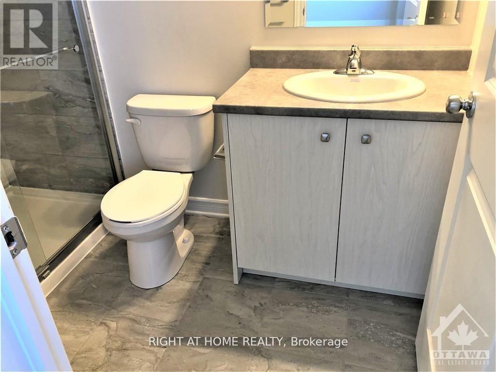 2 Bed, 2 Bath House for Rent in Ottawa – G – 735 DEARBORN PRIVATE, Ottawa – MLS# X13620552 - Image 14