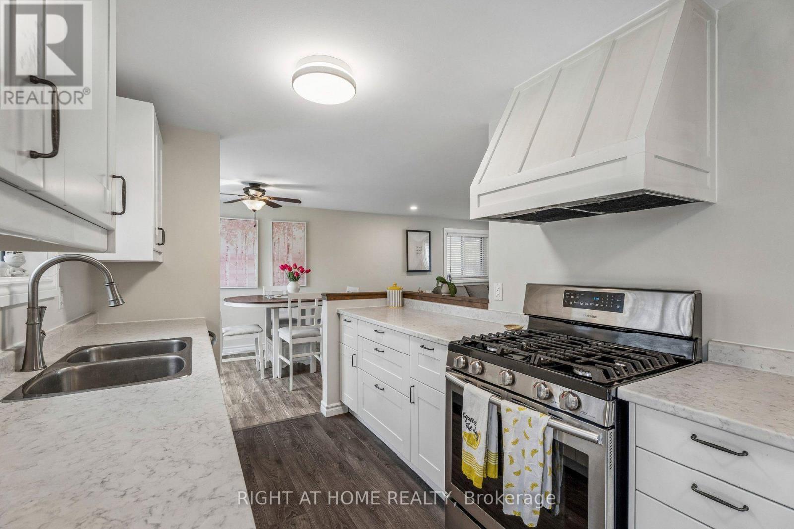 158 ZOO PARK ROAD - 12