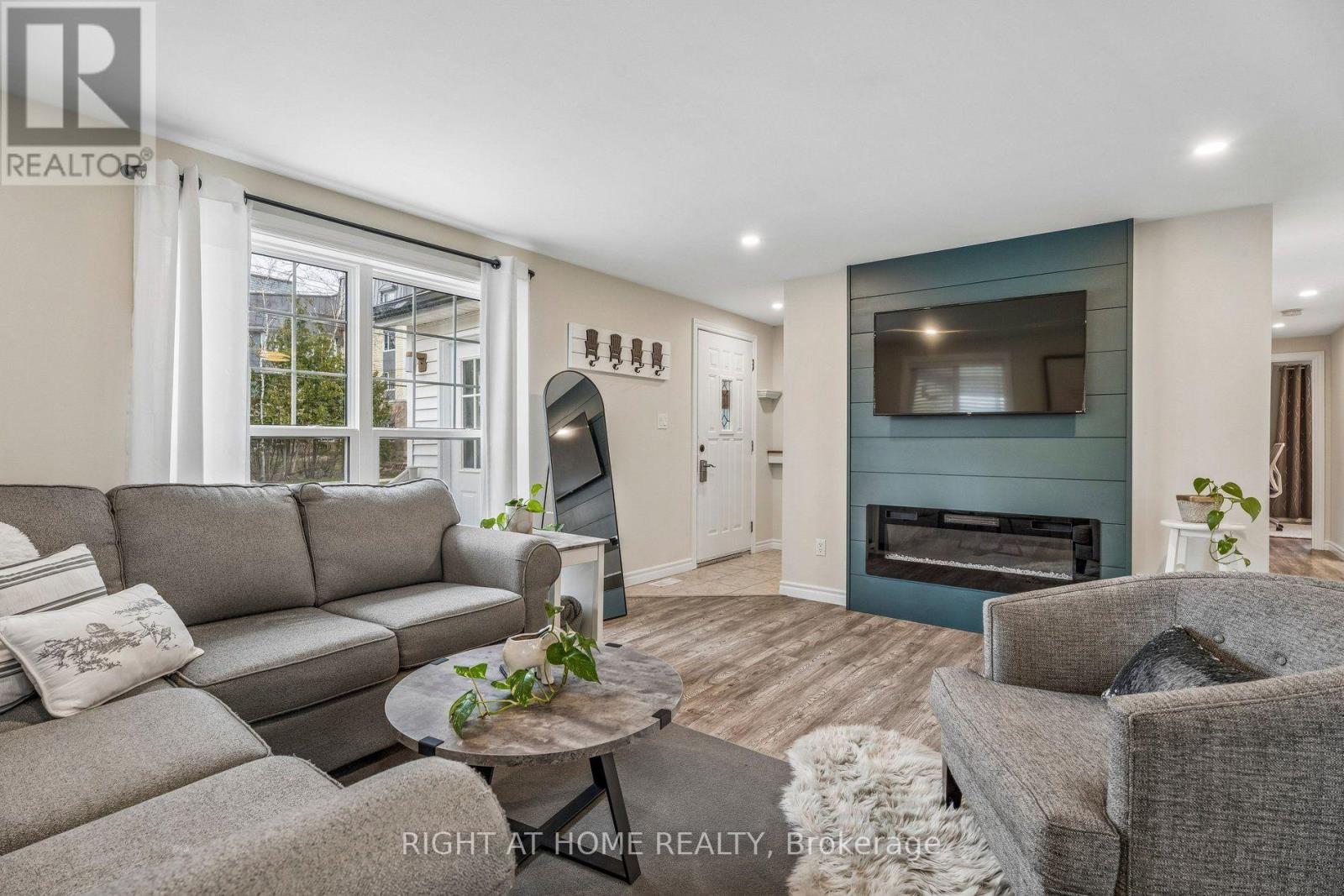 158 ZOO PARK ROAD - 8
