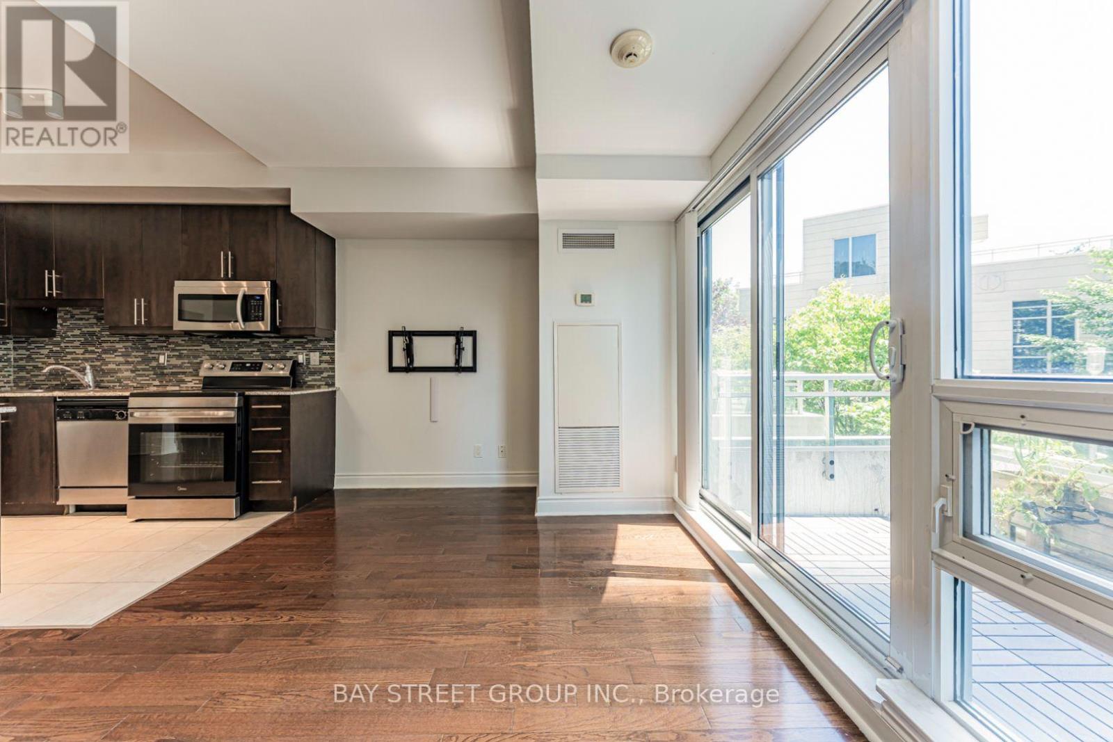 #221 31 OLIVE AVENUE - 18