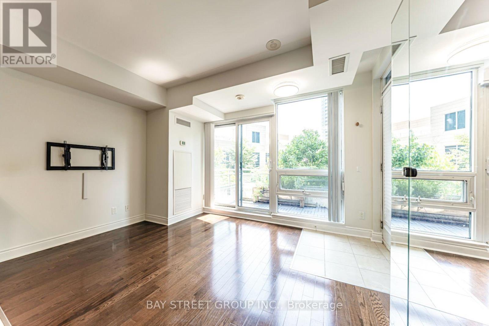 #221 31 OLIVE AVENUE - Image 21