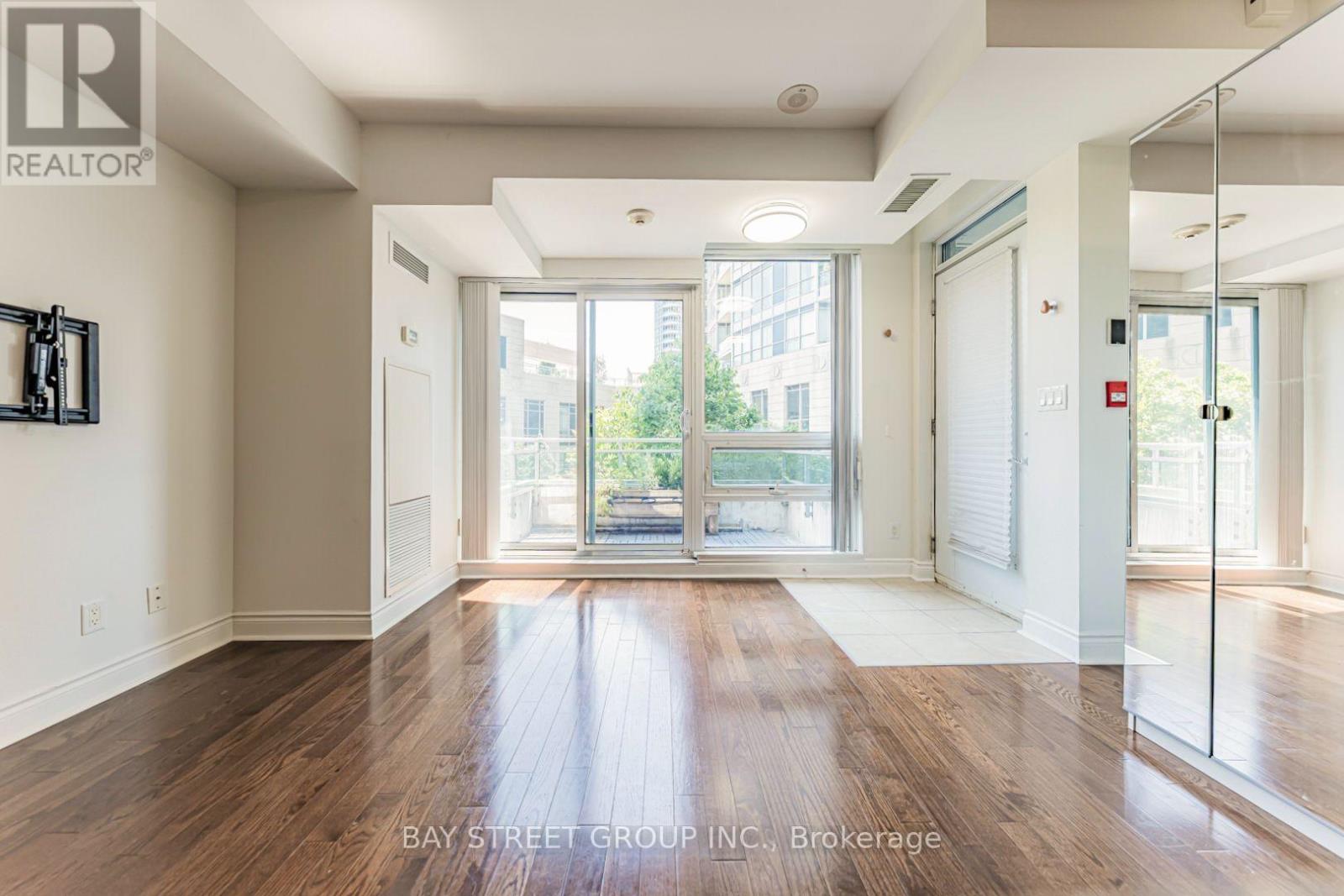 #221 31 OLIVE AVENUE - 19