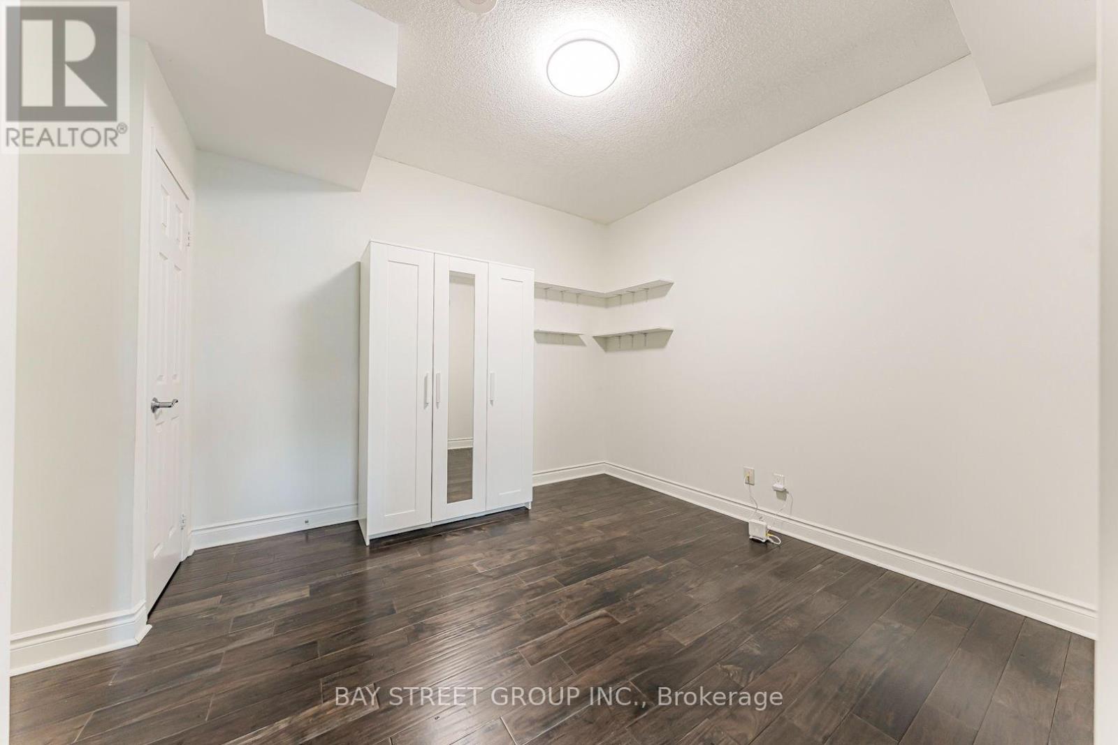 #221 31 OLIVE AVENUE - Image 28