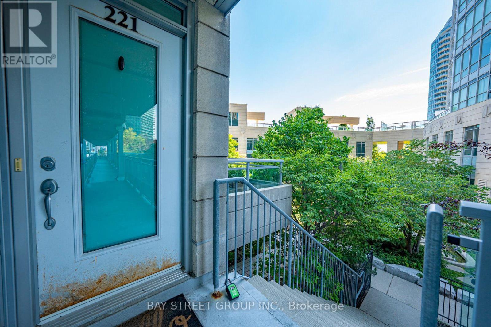 #221 31 OLIVE AVENUE - 8