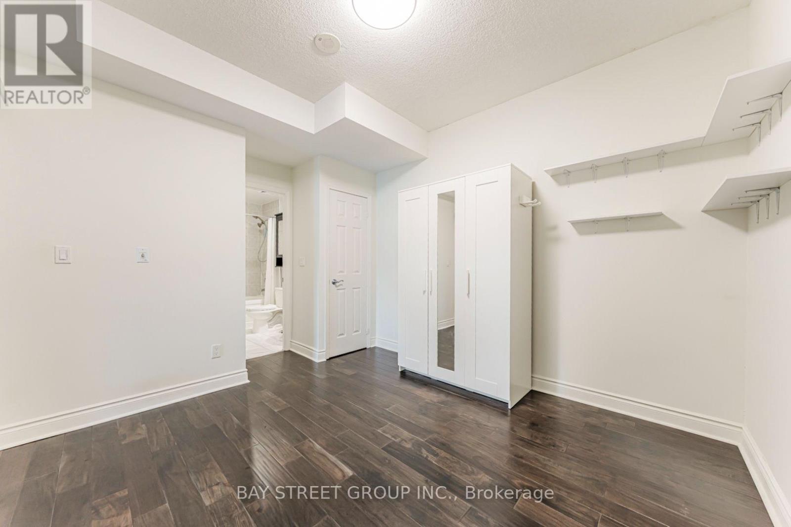 #221 31 OLIVE AVENUE - 31