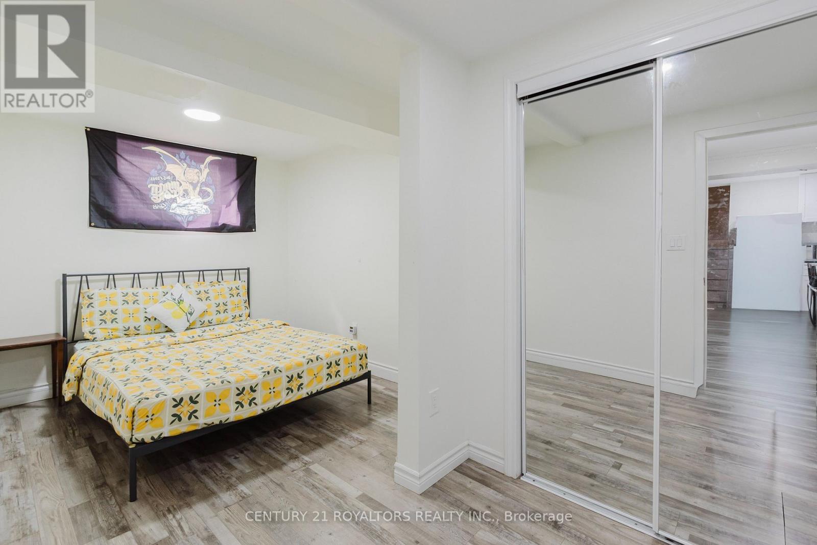 674 CHIDDINGTON AVENUE - Image 29