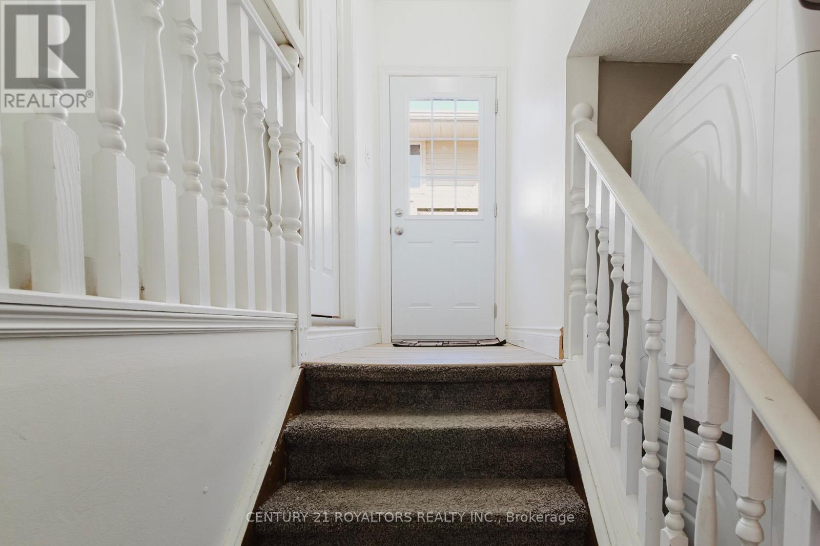 674 CHIDDINGTON AVENUE - Image 18