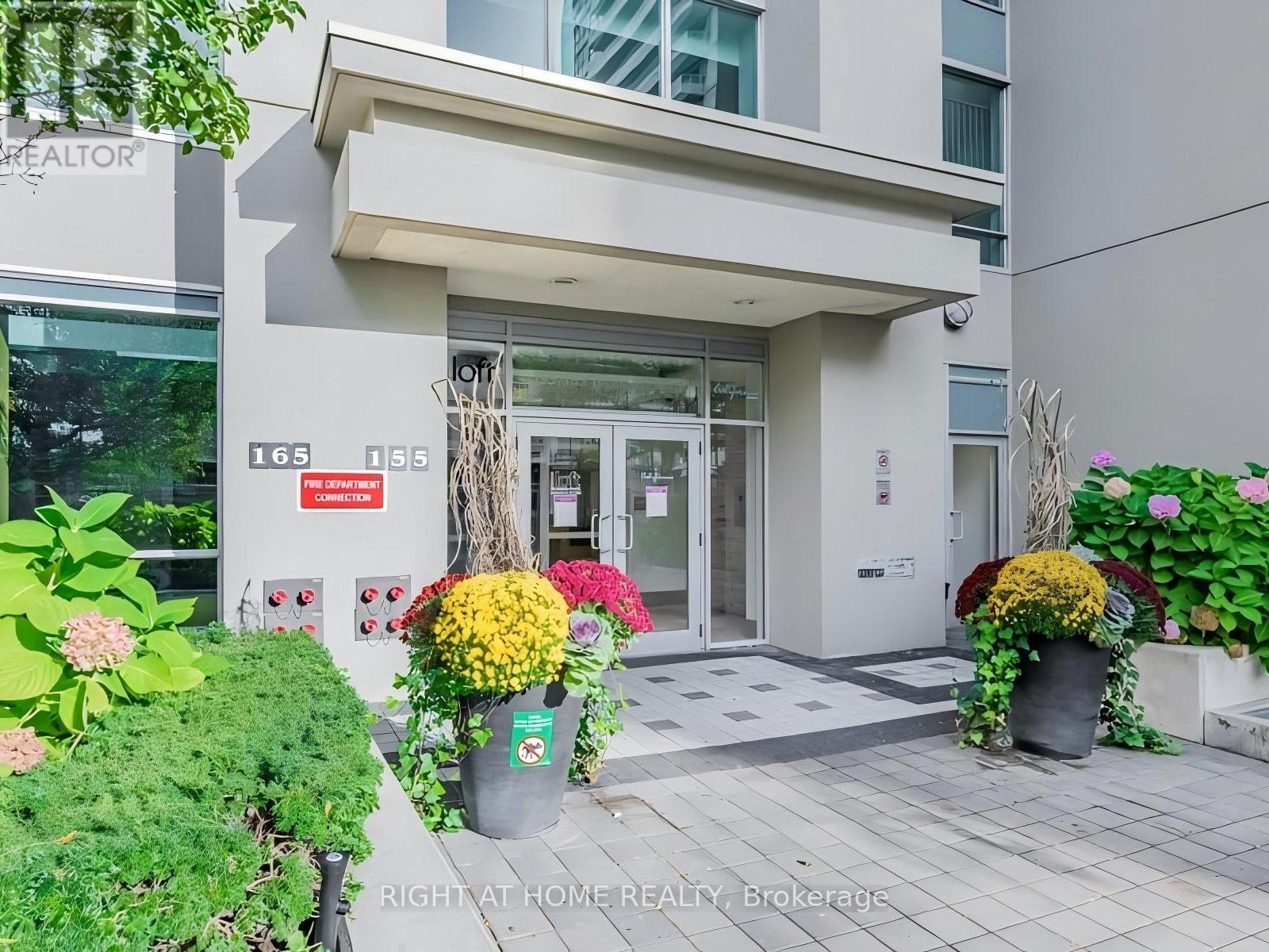#208 155 LEGION ROAD N - 22