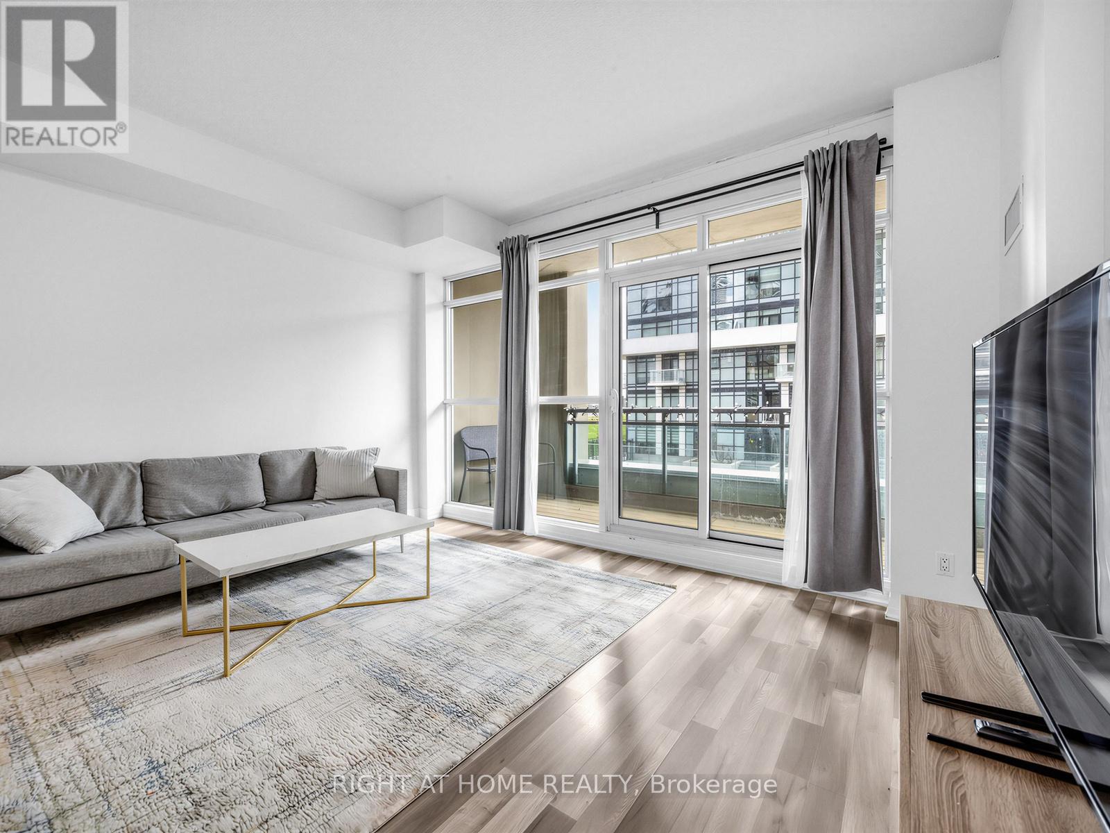 #208 155 LEGION ROAD N - 8