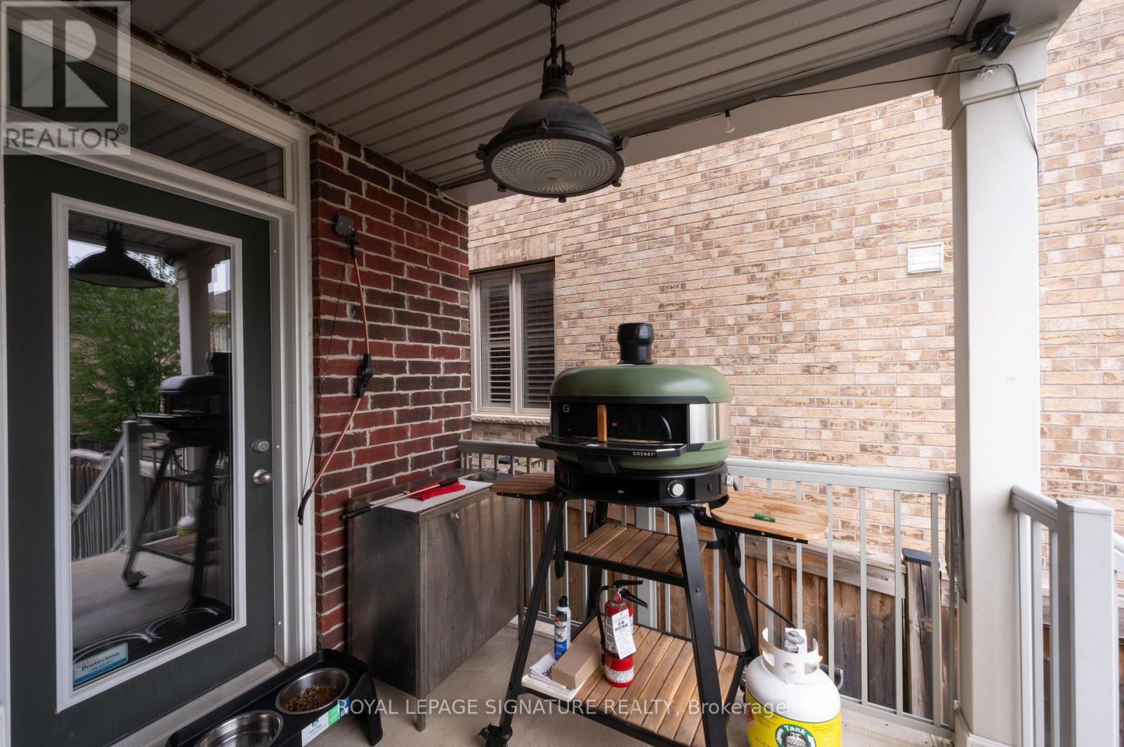 6 CEDARHOLME AVENUE - 46