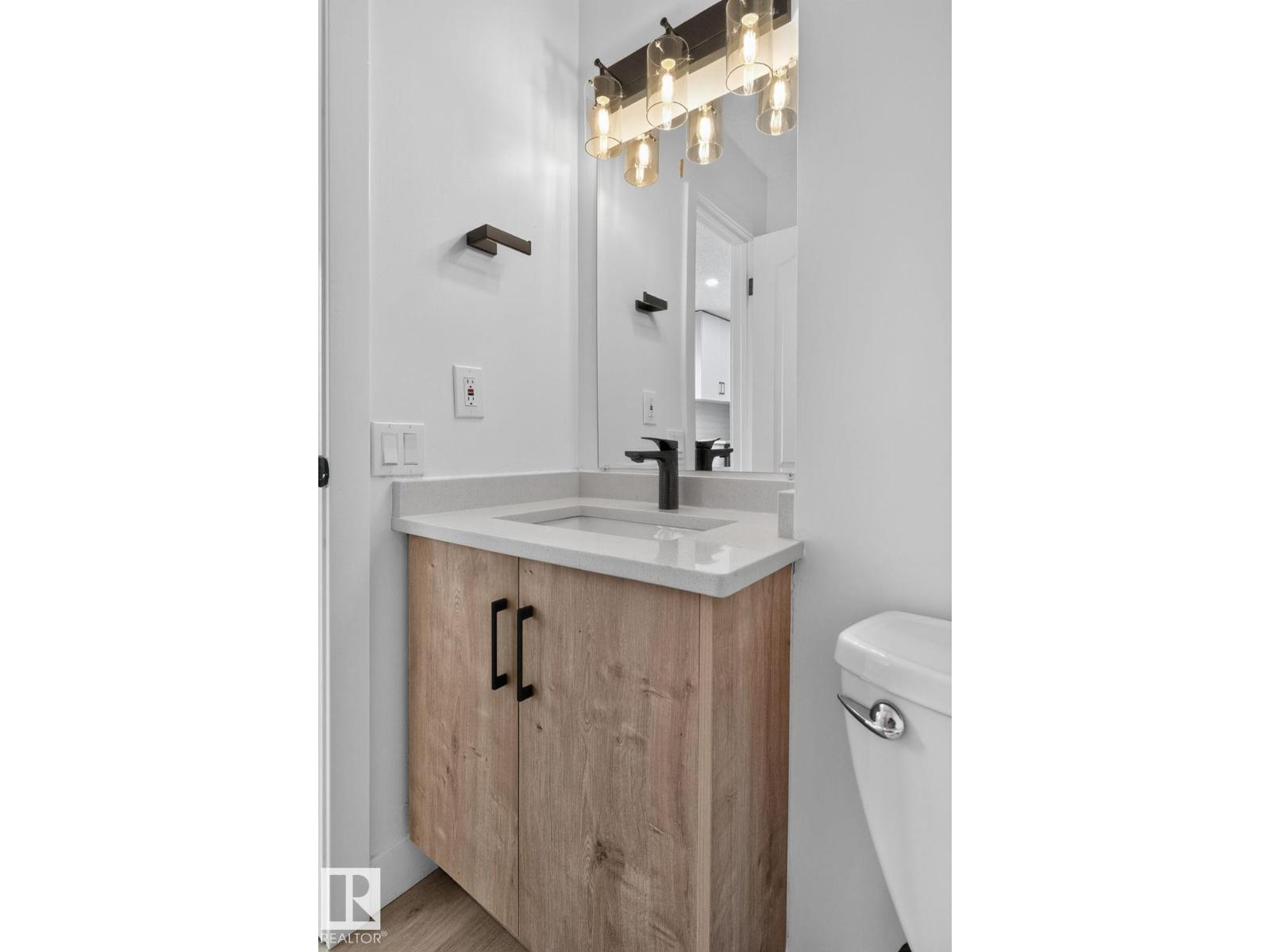 8059 178 ST NW - 11