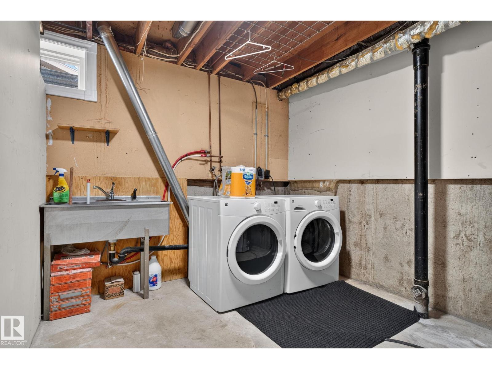 8059 178 ST NW - 27