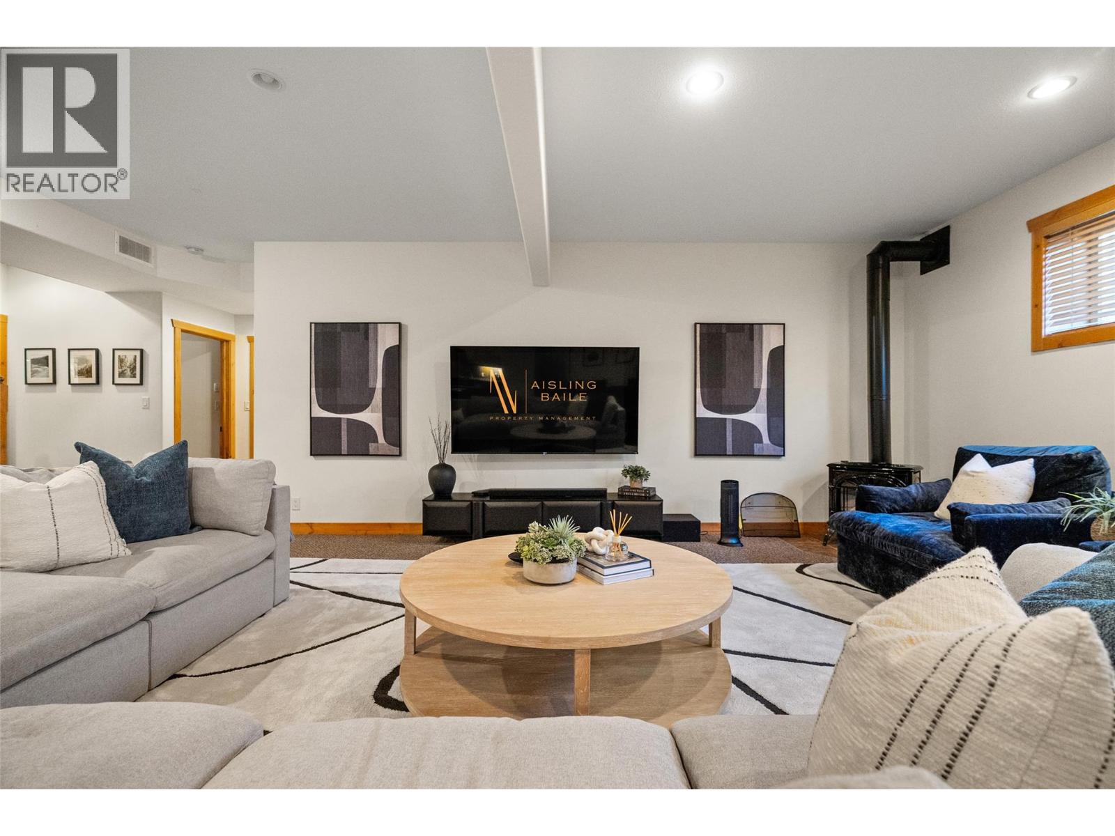 1802 GREYWOLF Drive - Image 42