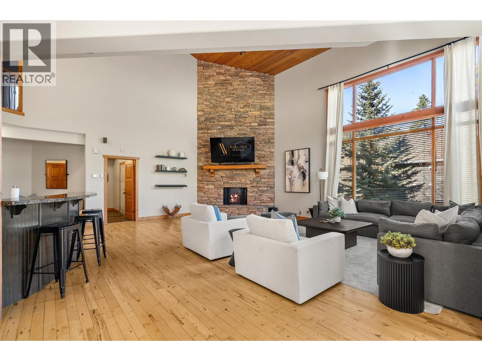 1802 GREYWOLF Drive - Image 16