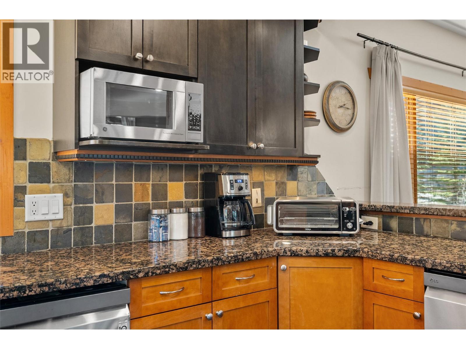 1802 GREYWOLF Drive - 14