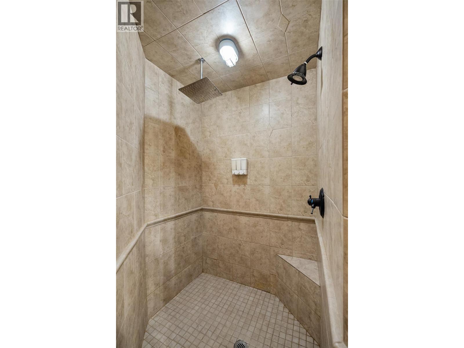 1802 GREYWOLF Drive - Image 28
