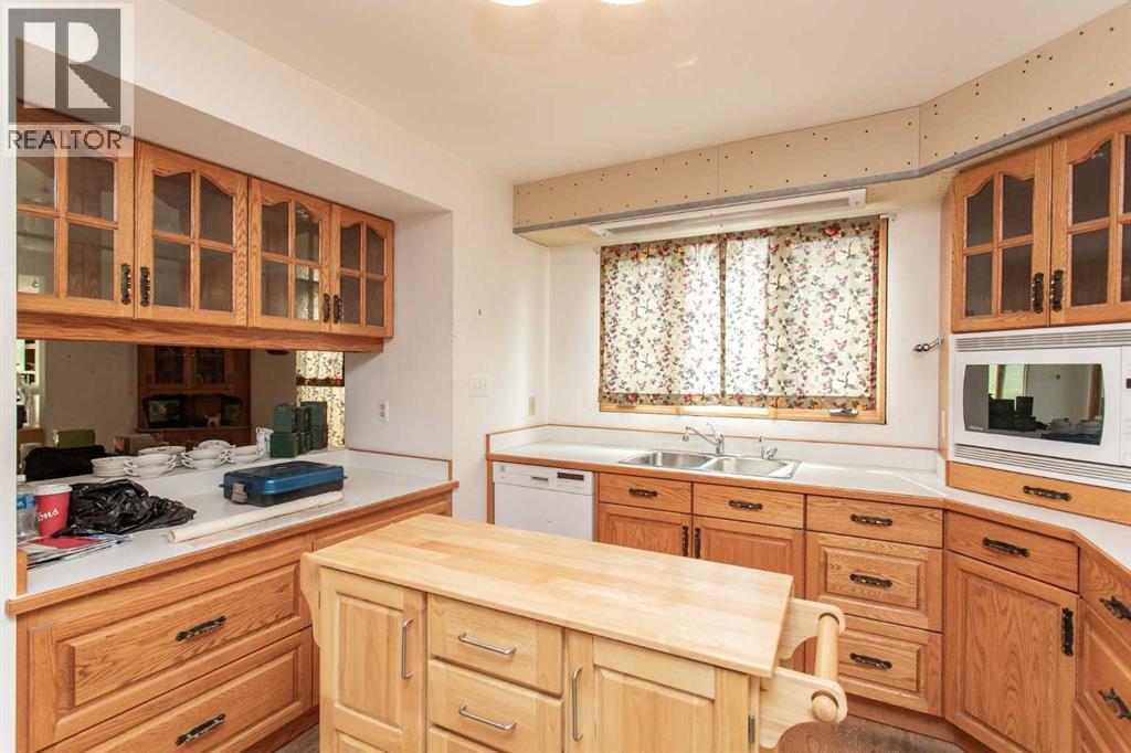37 Pamely Avenue - 6