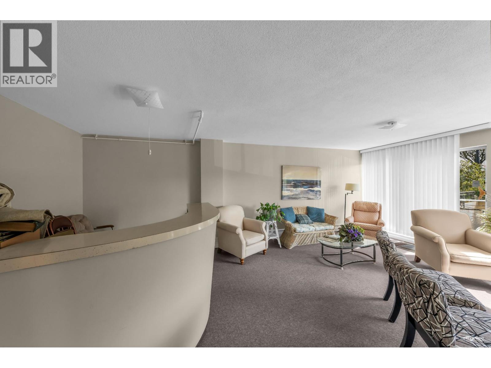 404 1930 MARINE DRIVE, West Vancouver