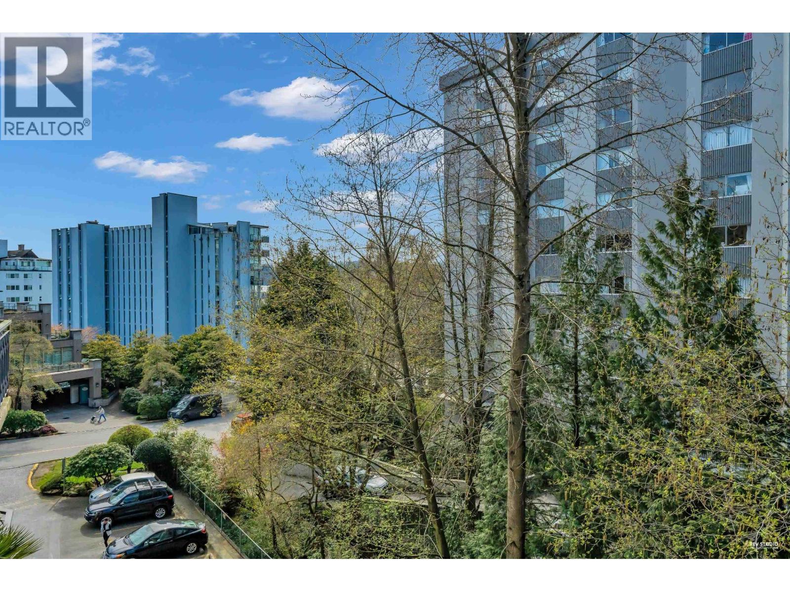 404 1930 MARINE DRIVE, West Vancouver