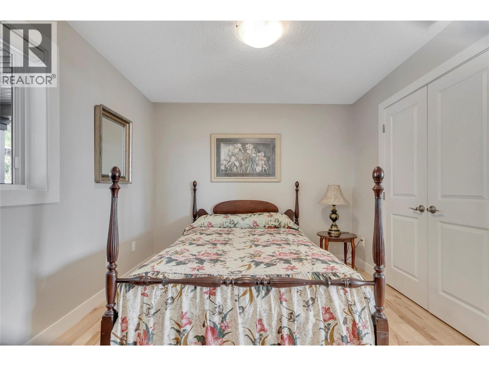 1415 WOLF WAY Road - 34