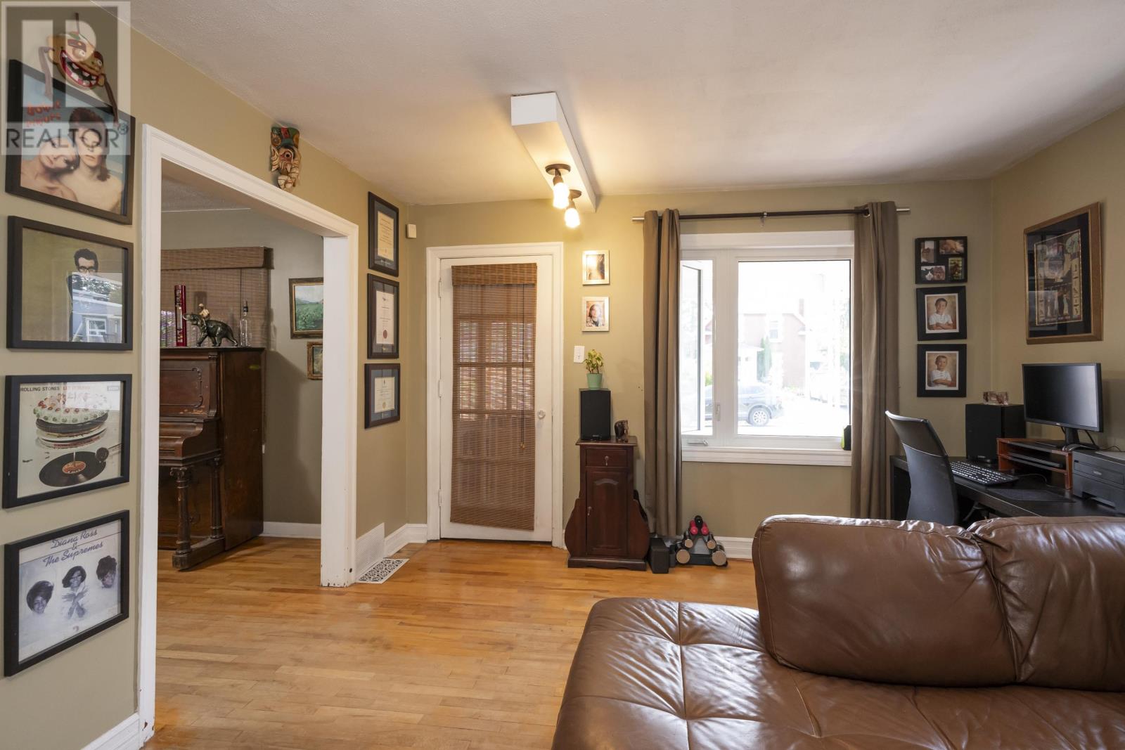 34 Knight ST - Image 11