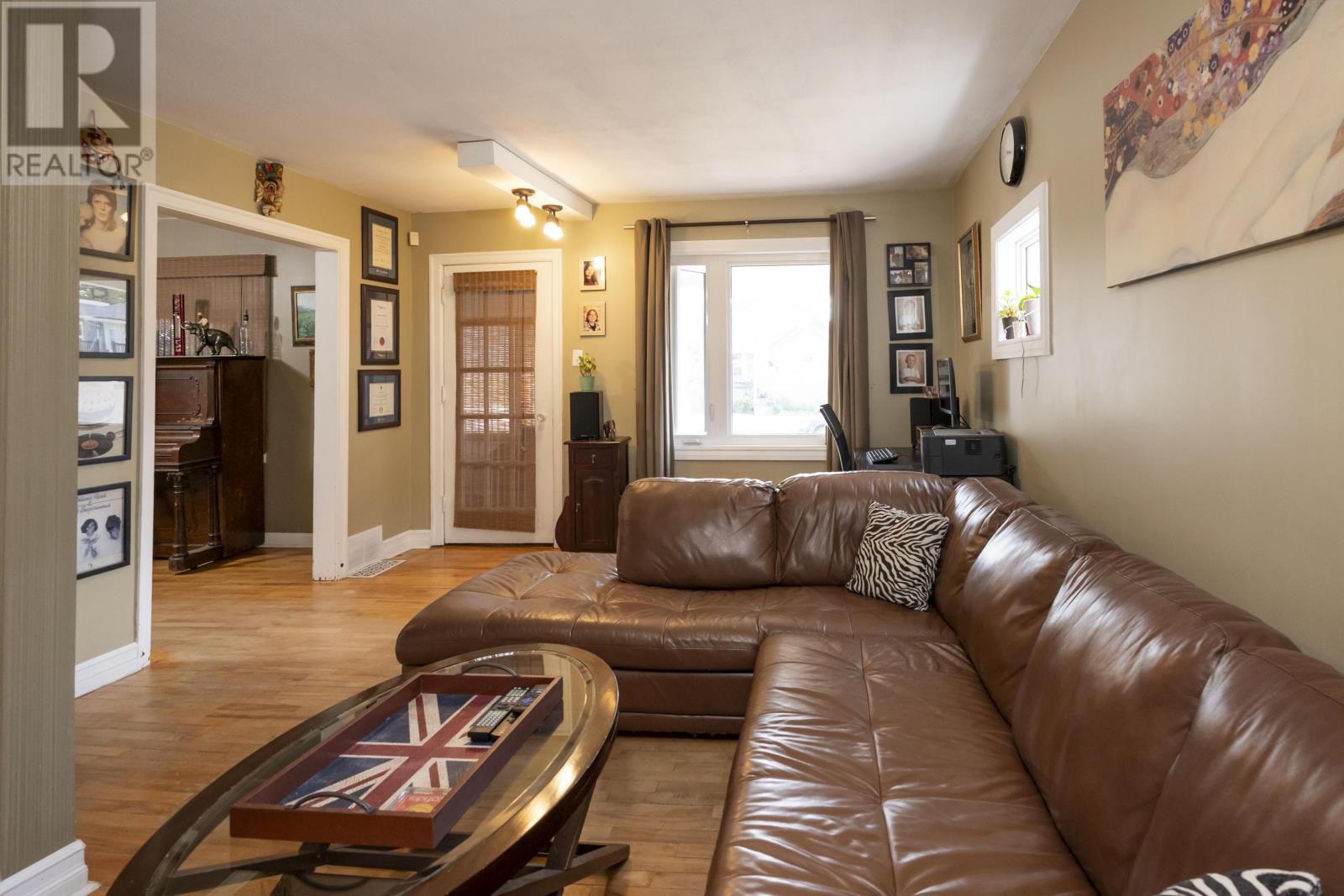 34 Knight ST - Image 15