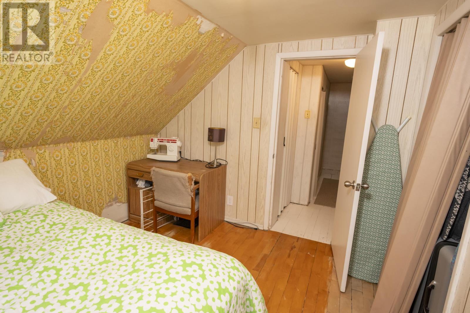 34 Knight ST - Image 33