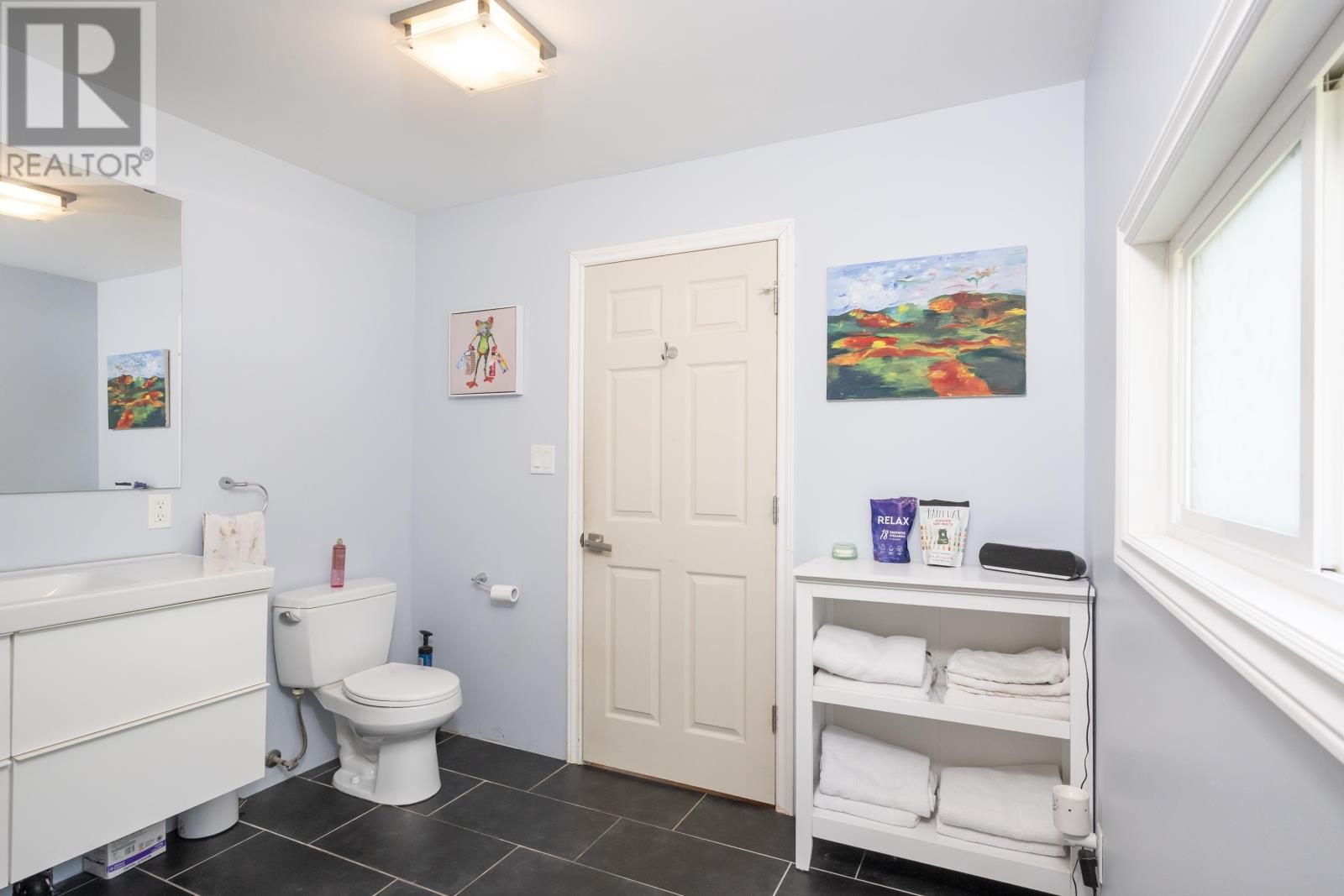 34 Knight ST - 28