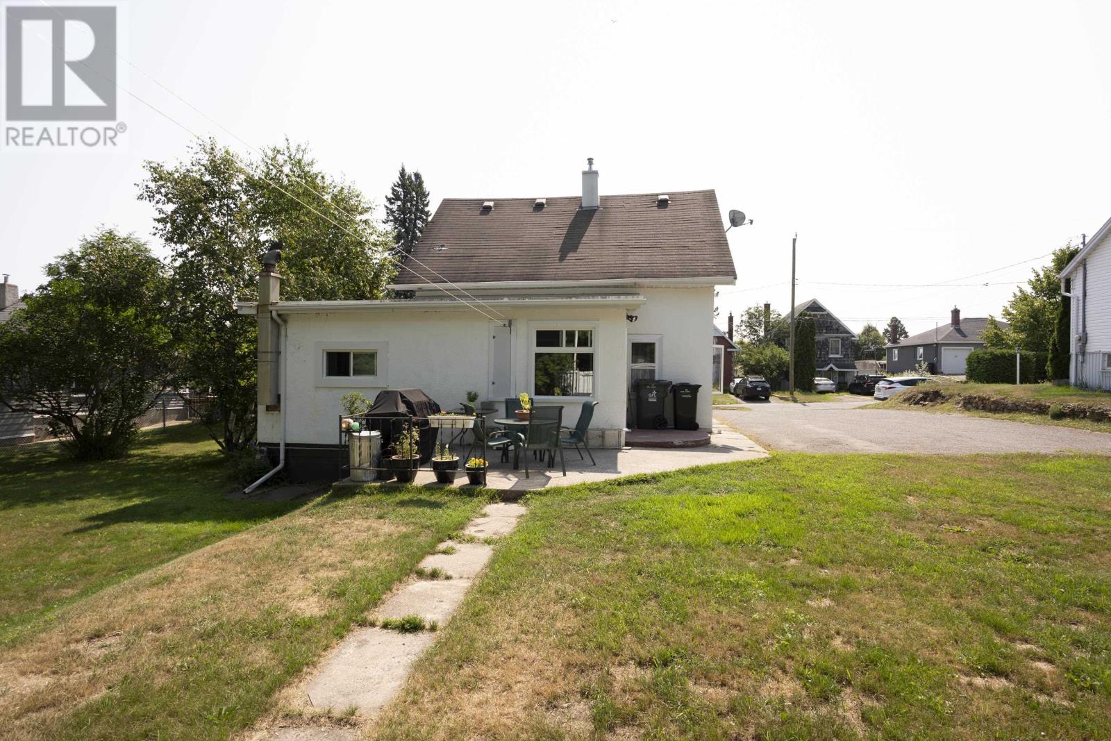 34 Knight ST - 4