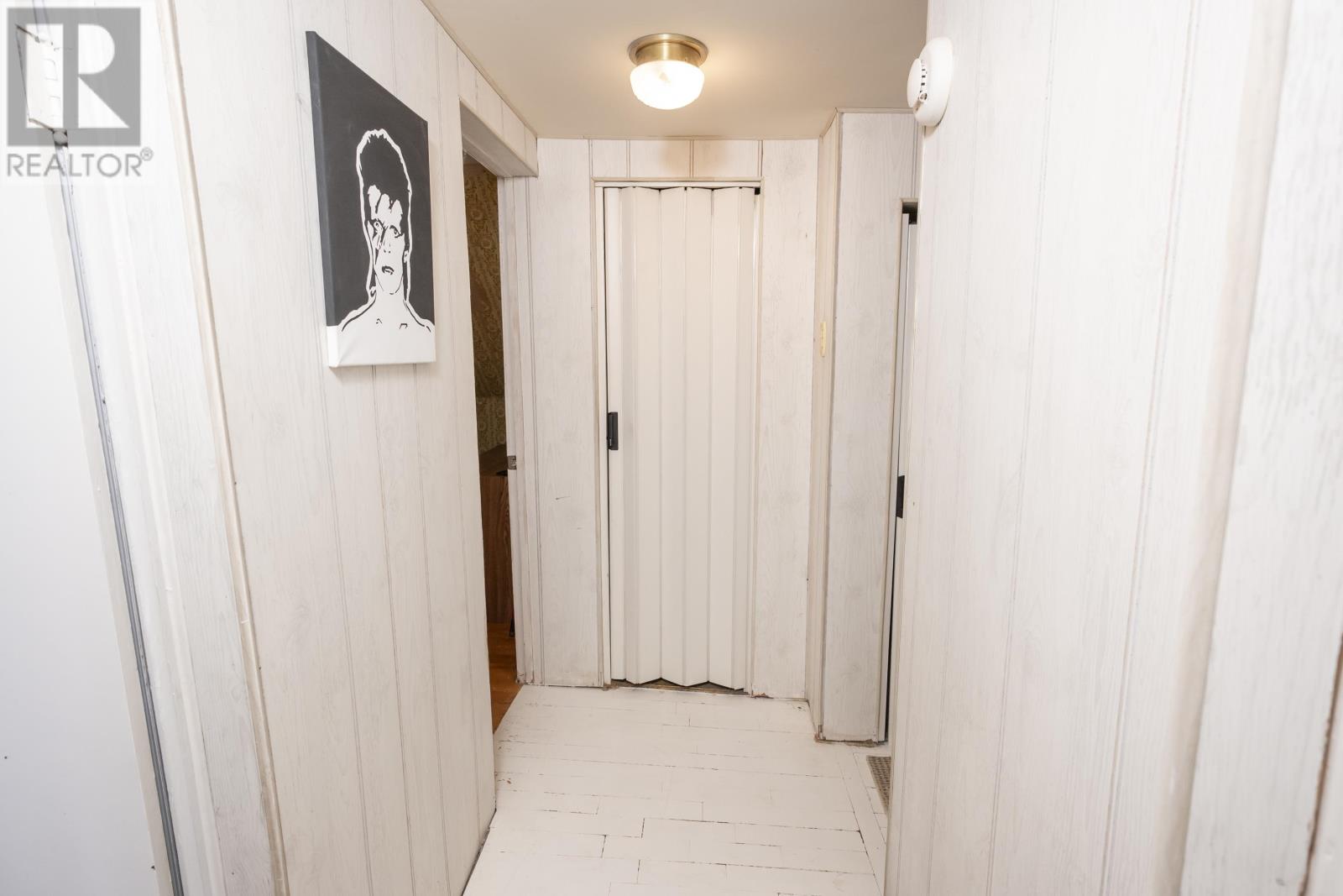 34 Knight ST - 44