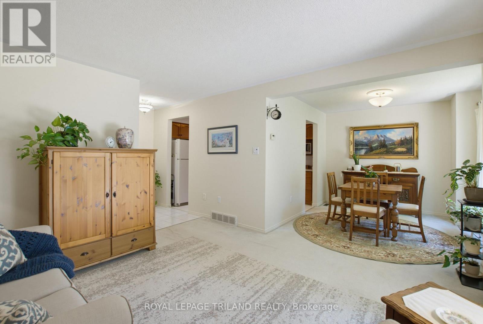 117 BOURNEMOUTH DRIVE - Image 12