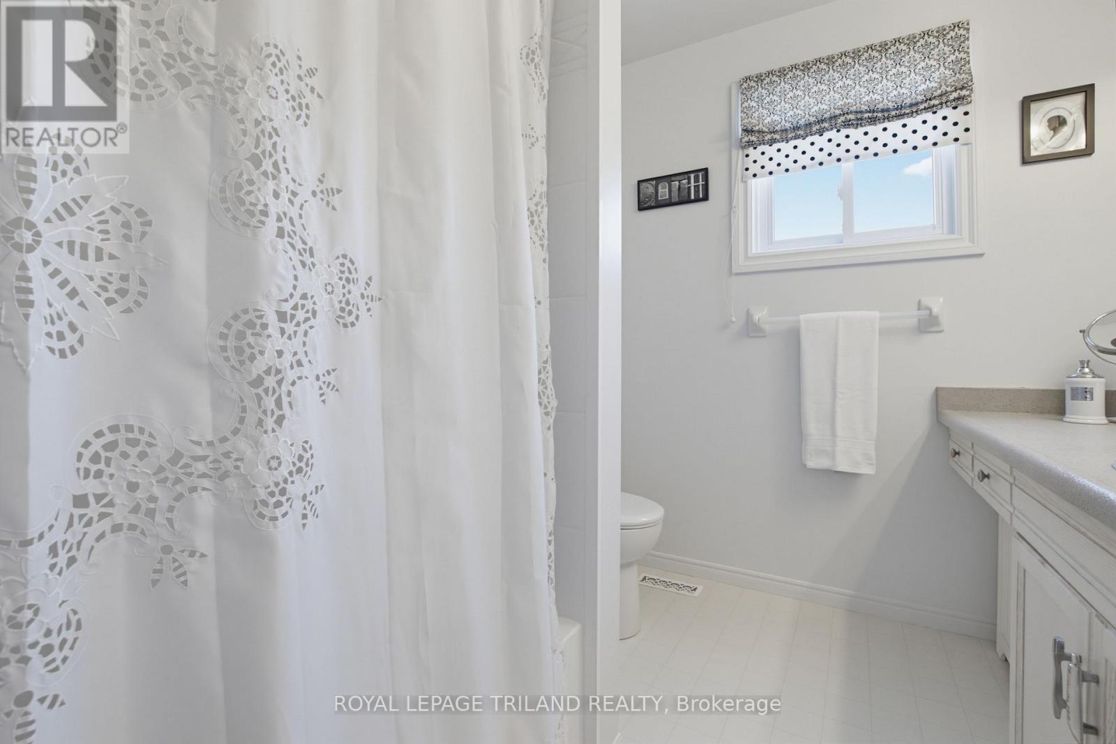 117 BOURNEMOUTH DRIVE - Image 24