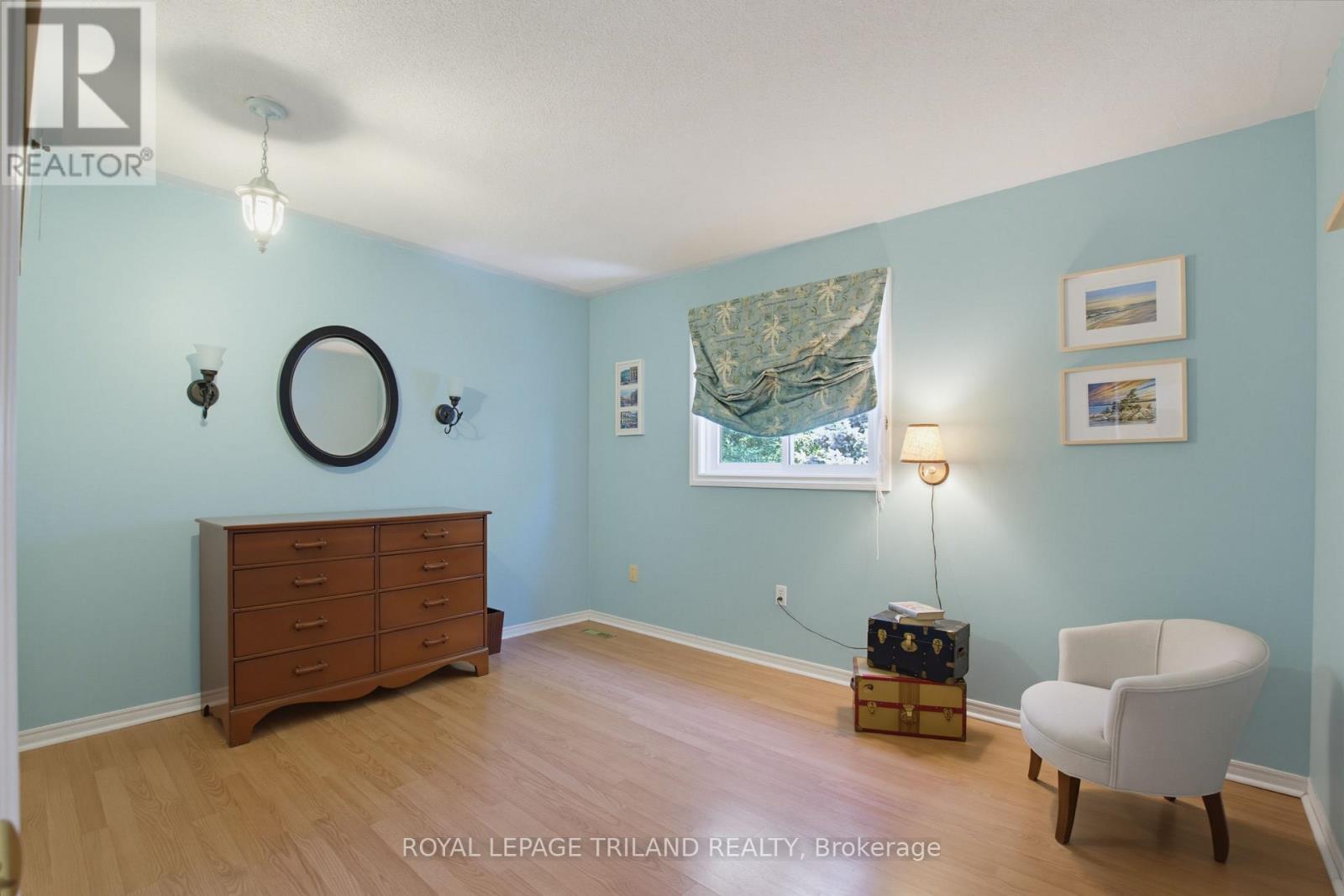 117 BOURNEMOUTH DRIVE - 27