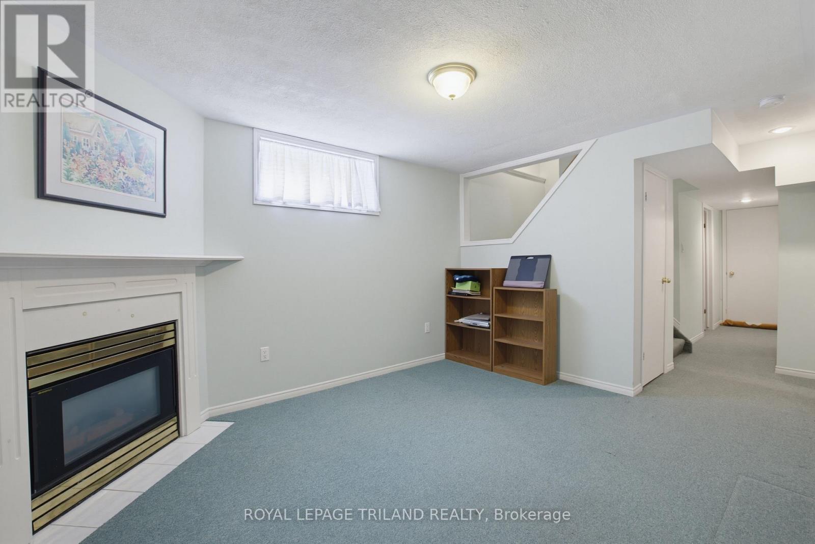 117 BOURNEMOUTH DRIVE - 30