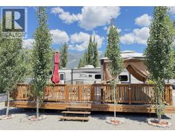 4868 Riverview Drive Unit# 108, Edgewater, BC V0A1E0 Photo 14
