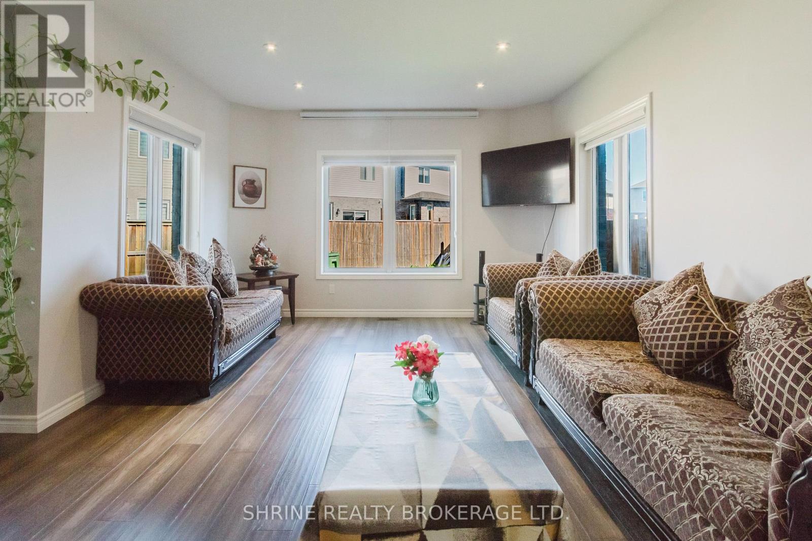 4369 LISMER LANE - 13