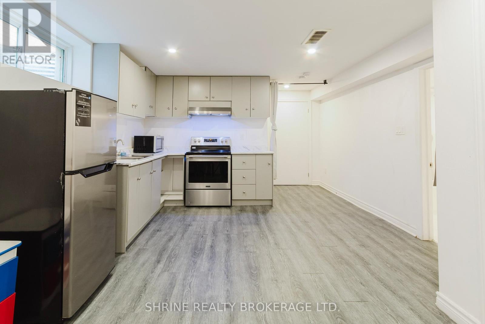 4369 LISMER LANE - 36