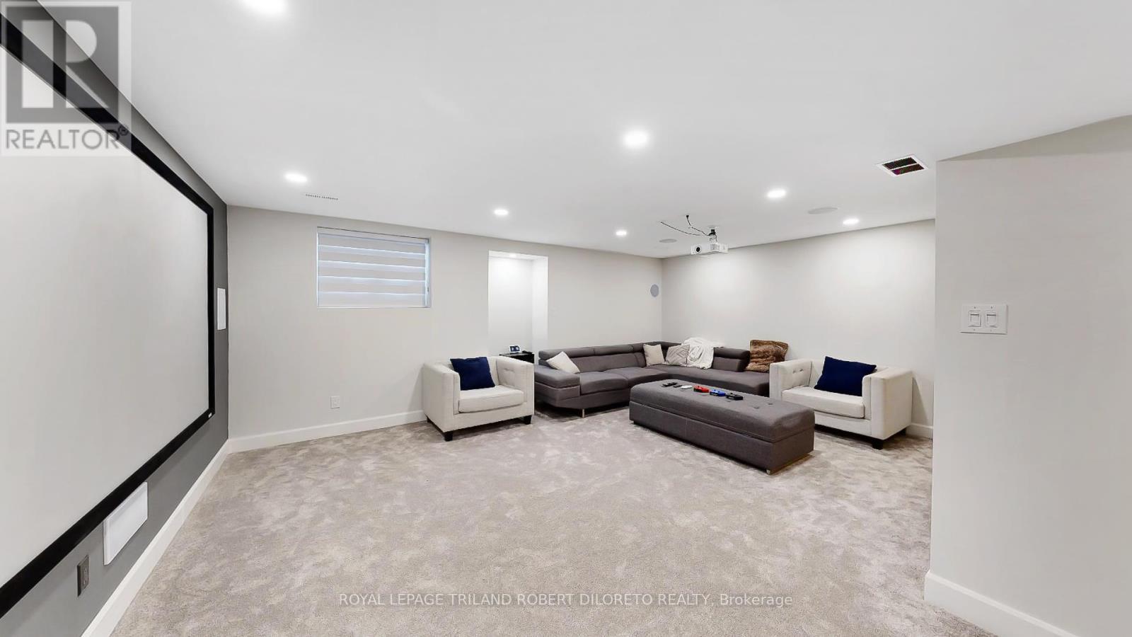 #107 175 DOAN DRIVE - 21
