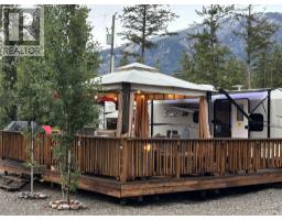 4868 Riverview Drive Unit# 108, Edgewater, BC V0A1E0 Photo 16