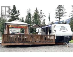 4868 Riverview Drive Unit# 108, Edgewater, BC V0A1E0 Photo 17